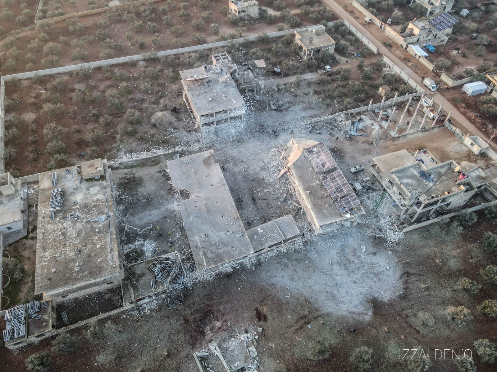 قصف جوي روسي على مداجن مُتجاورة في إدلب 27-12-2021