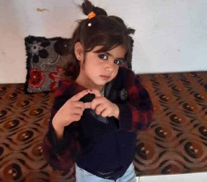 وفاة طفلة في 20-4-2022 مُتأثرةً بإصابتها برصاص مُسلحين بين محافظتي درعا والسويداء