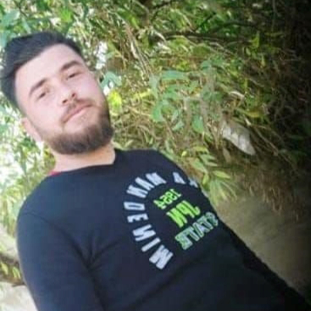 Civilian killed during shootout between gunmen and Syrian regime personnel in Daraa city on April 29