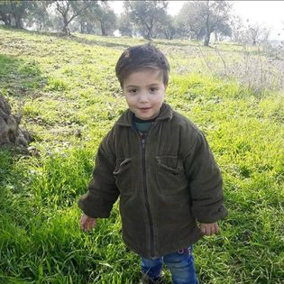 صورة تظهر الطفل زيد غنام الذي توفي في 3-3-2023