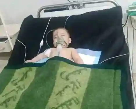 مقتل السيدة ترياق رستم والطفل أروع عباس إثر قصف هيئة تحرير الشام ريف حماة الغربي في 29-8-2023