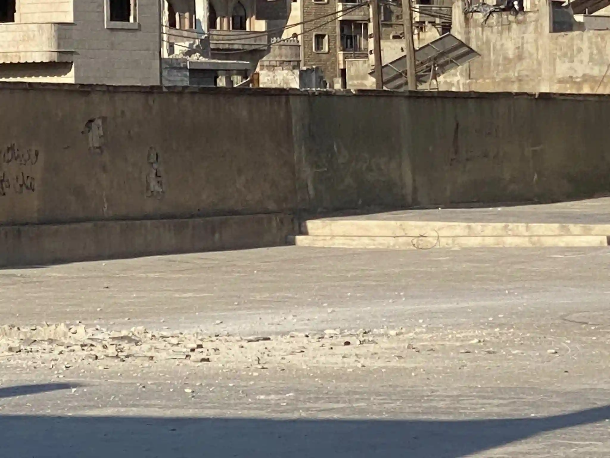 قوات النظام السوري تقصف مدرسة عبد الرحمن الناصر غرب محافظة إدلب في 26-8-2023