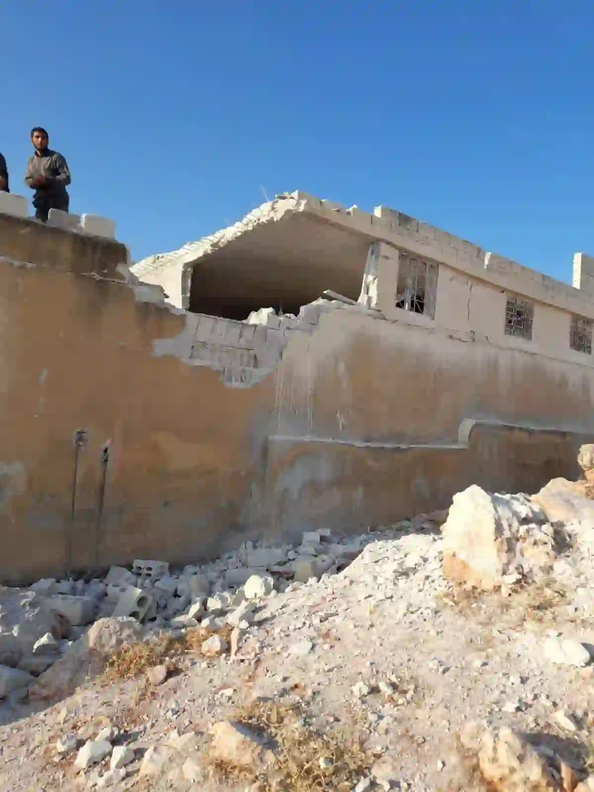 هجوم أرضي لقوات النظام السوري على عدة مرافق حيوية في ريف محافظة حلب الغربي في 23-10-2023