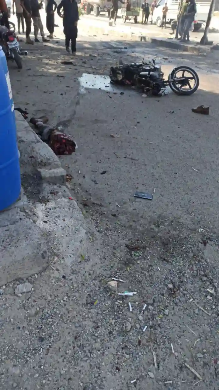 مقتل شخص إثر انفجار دراجة نارية مفخخة لم نتمكن من تحديد مصدرها شرق محافظة حلب، في 9-10-2023