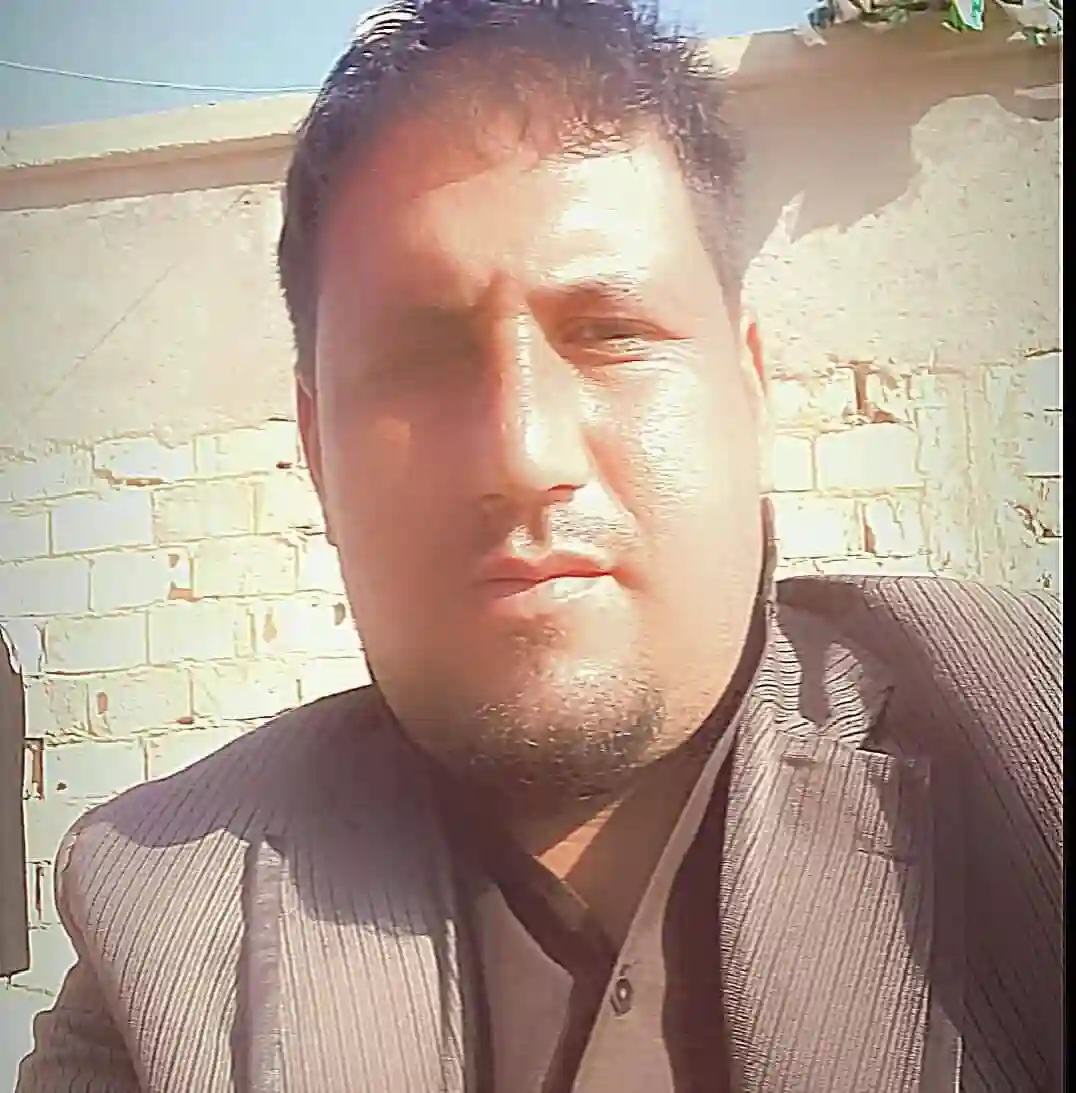 Munir Abd al-Mehbash, a member of the Local Council of Abu Khashab town in northern Deir Ez-Zour governorate which is affiliated with the Syrian Democratic Forces (SDF), was shot dead in the town on December 15, 2023, by gunmen we have not yet been able to identify.
Munir Abd al-Mehbash shot dead by unidentified gunmen in N. Deir Ez-Zour, December 15, 2023