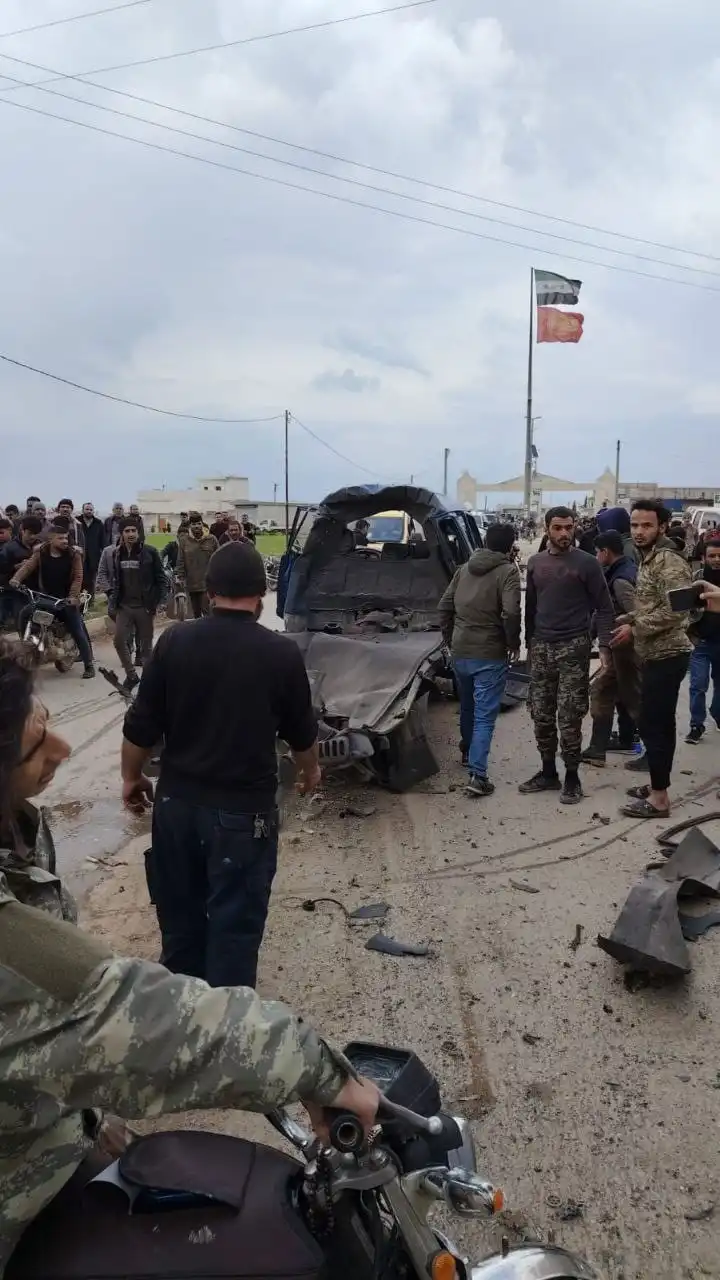 إصابة شاب مدني مع ثلاثة عناصر من الشرطة المدنية بجراح إثر انفجار عبوة ناسفة شمال محافظة حلب في 20-3-2024