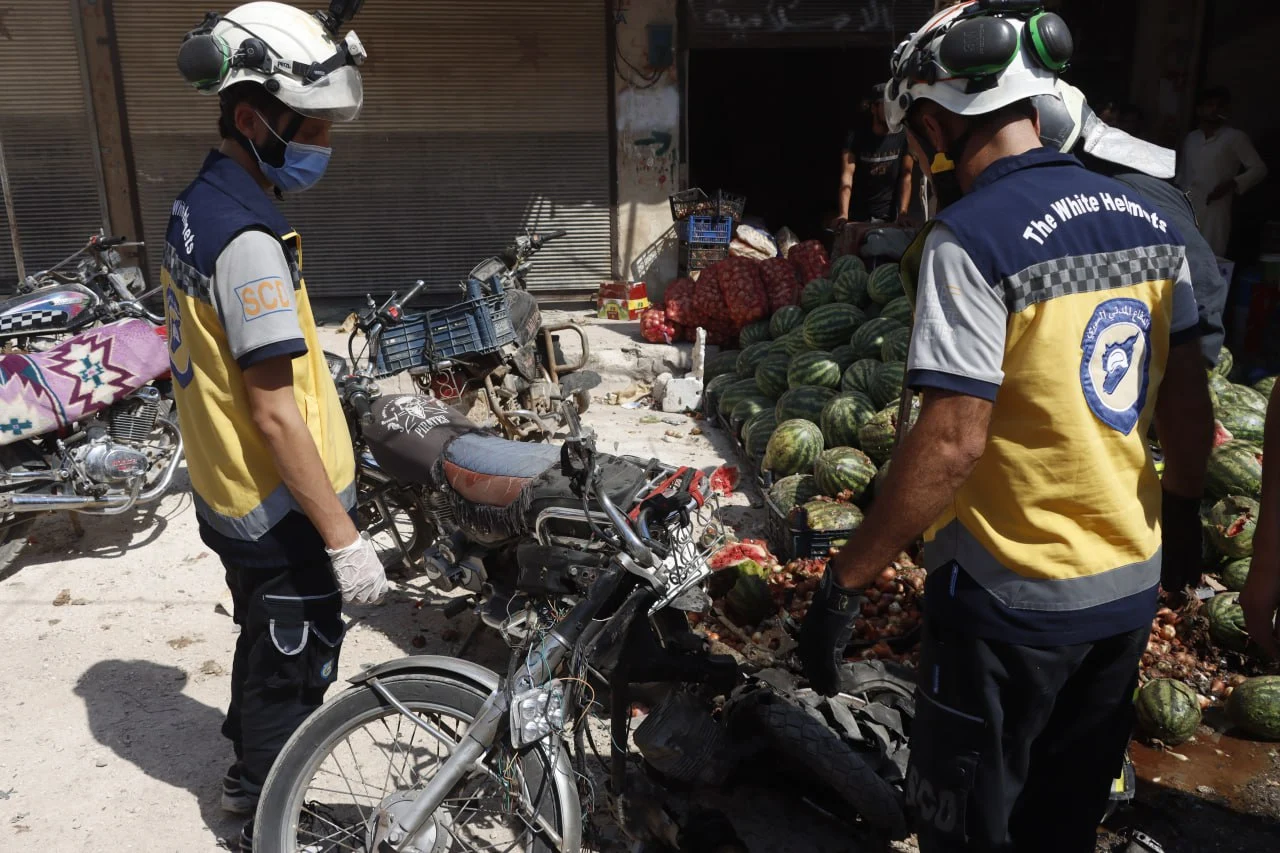 Man injured by the explosion of a motorbike bomb in N. Aleppo, August 21, 2024