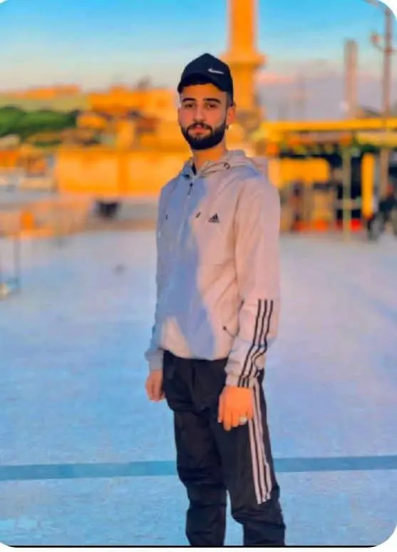 مقتل عبد الرحمن الشيوخي وإصابة خالد حجازي برصاص مسلحين لم نتمكن من تحديد هويتهم شرق محافظة حلب في 3-2-2025