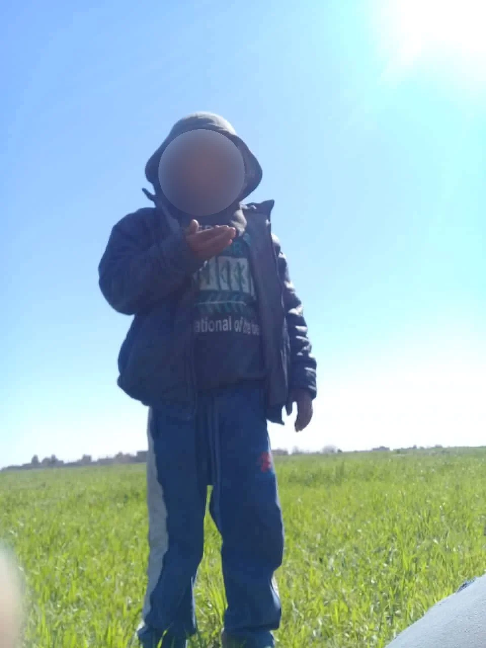 Boy named Rashid al-Zubair dies on March 19 of wounds sustained on March 17 in the explosion of a projectile in E. Deir Ez-Zour
